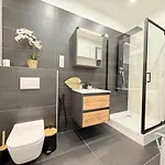 Newly Miami Designed Apartman