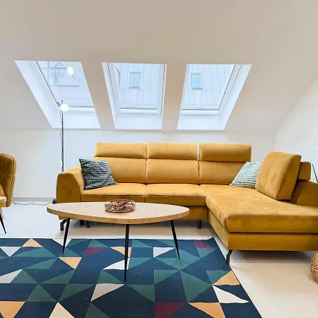Newly Miami Designed * Budapest